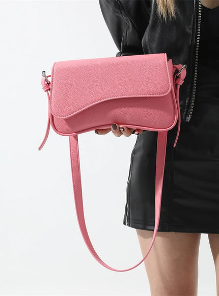 The Annabella Baguette Shoulder Bag