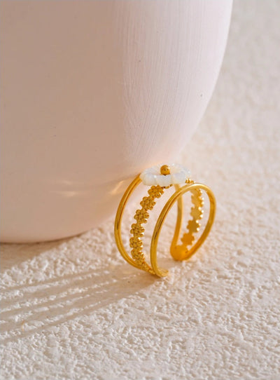 Fleur de Nacre Ring
