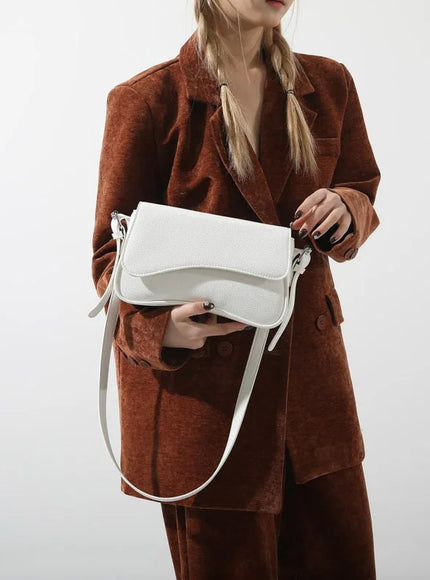 The Annabella Baguette Shoulder Bag