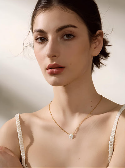 Fleur Éternelle Necklace
