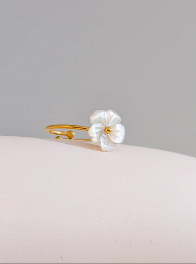 Fleur Éternelle Ring