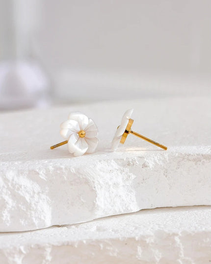 Fleur Éternelle Studs