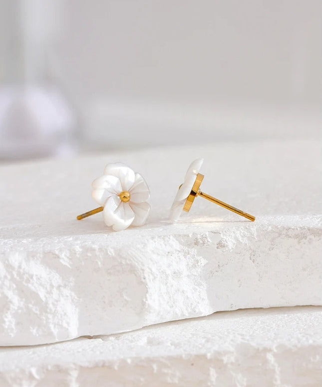 Fleur Éternelle Studs