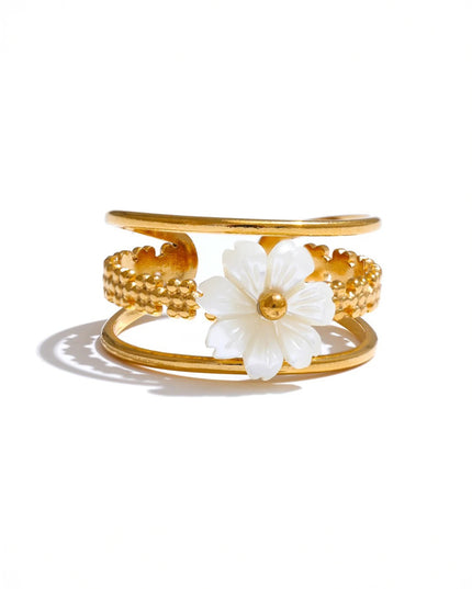 Fleur de Nacre Ring