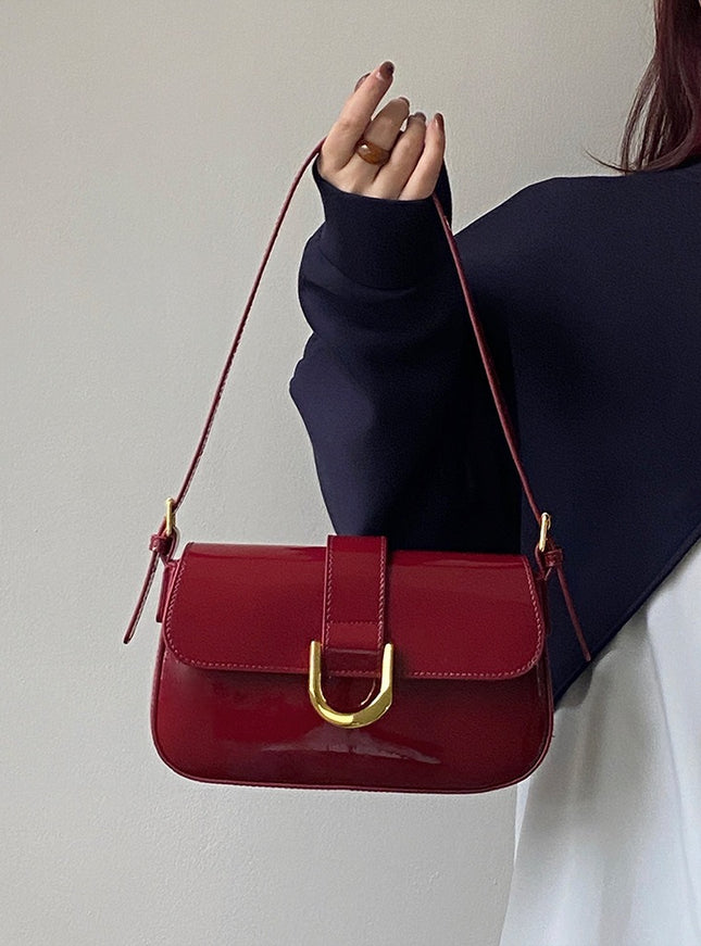 Rouge Éclat Shoulder Bag