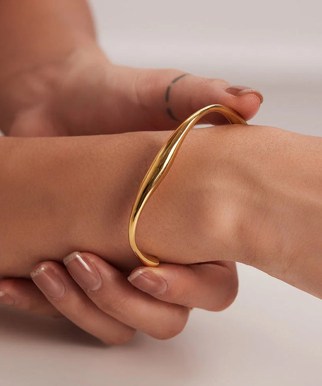 The Olivia Bangle - 18k Gold-Plated