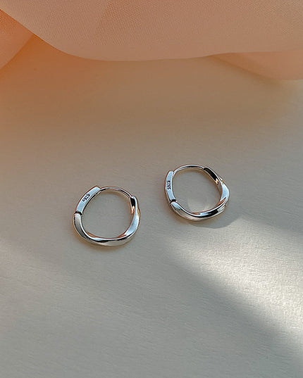 Helia Twist Hoop Earrings - 925 Sterling Silver