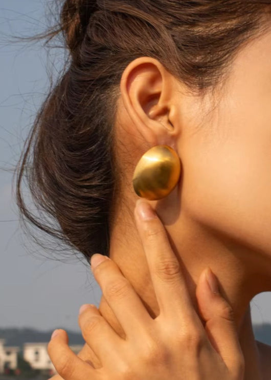 Amore D’Oro Dome Earrings