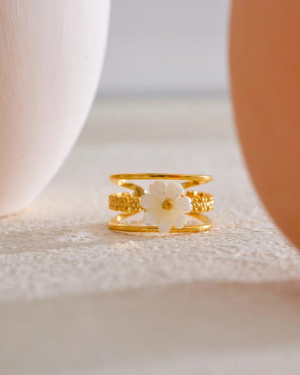 Fleur de Nacre Ring