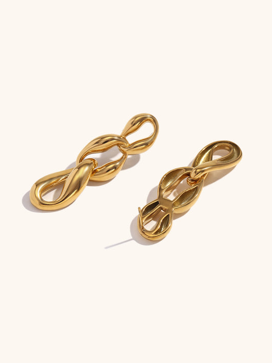 Fluidity in Chain Earrings