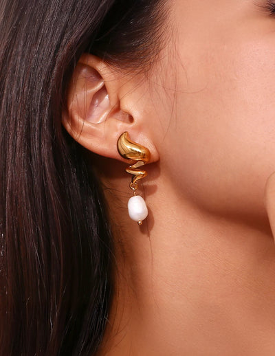 A Pearl Ignited Earrings