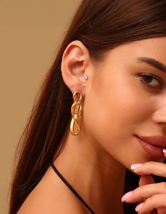 Fluidity in Chain Earrings