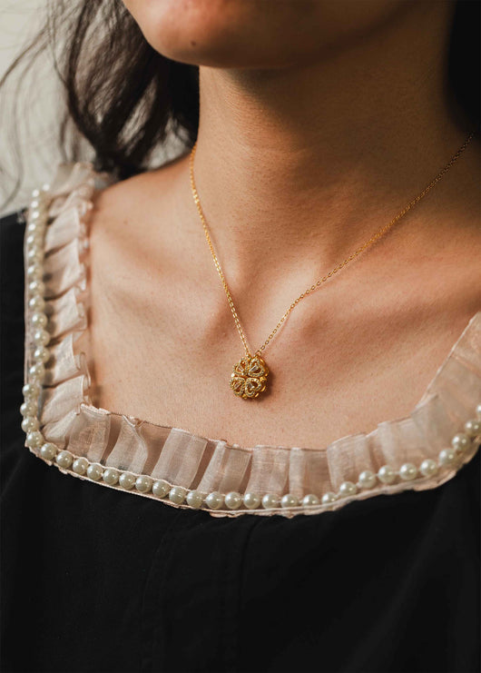 4 Hearts Magnetic Clover Necklace