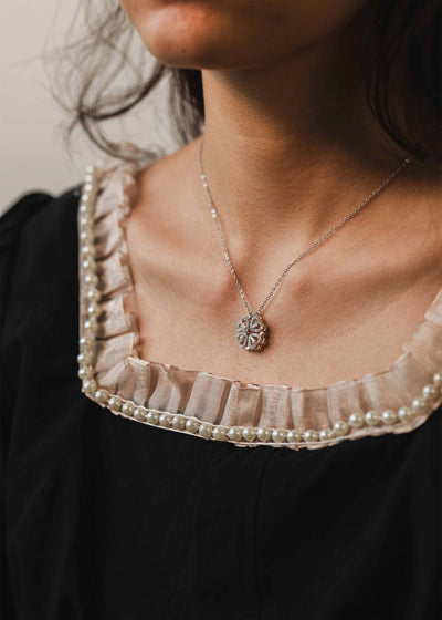 4 Hearts Magnetic Clover Necklace