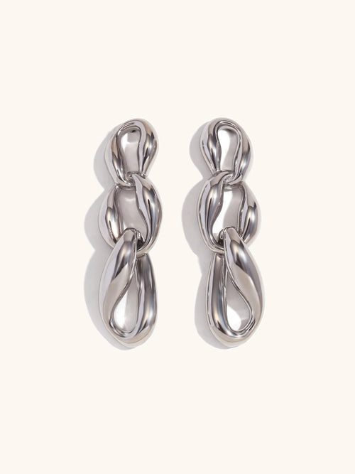 Fluidity in Chain Earrings