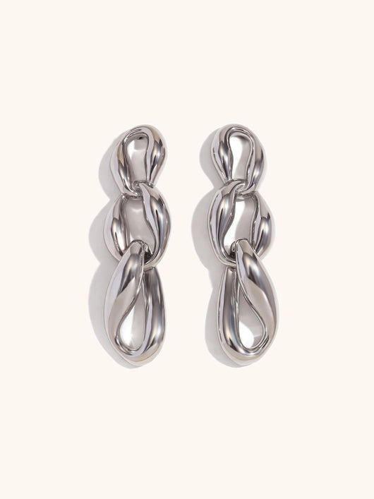 Fluidity in Chain Earrings
