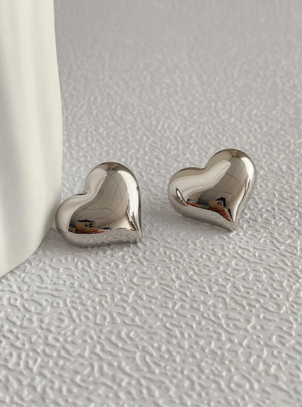 Adore Me Heart Stud Earrings